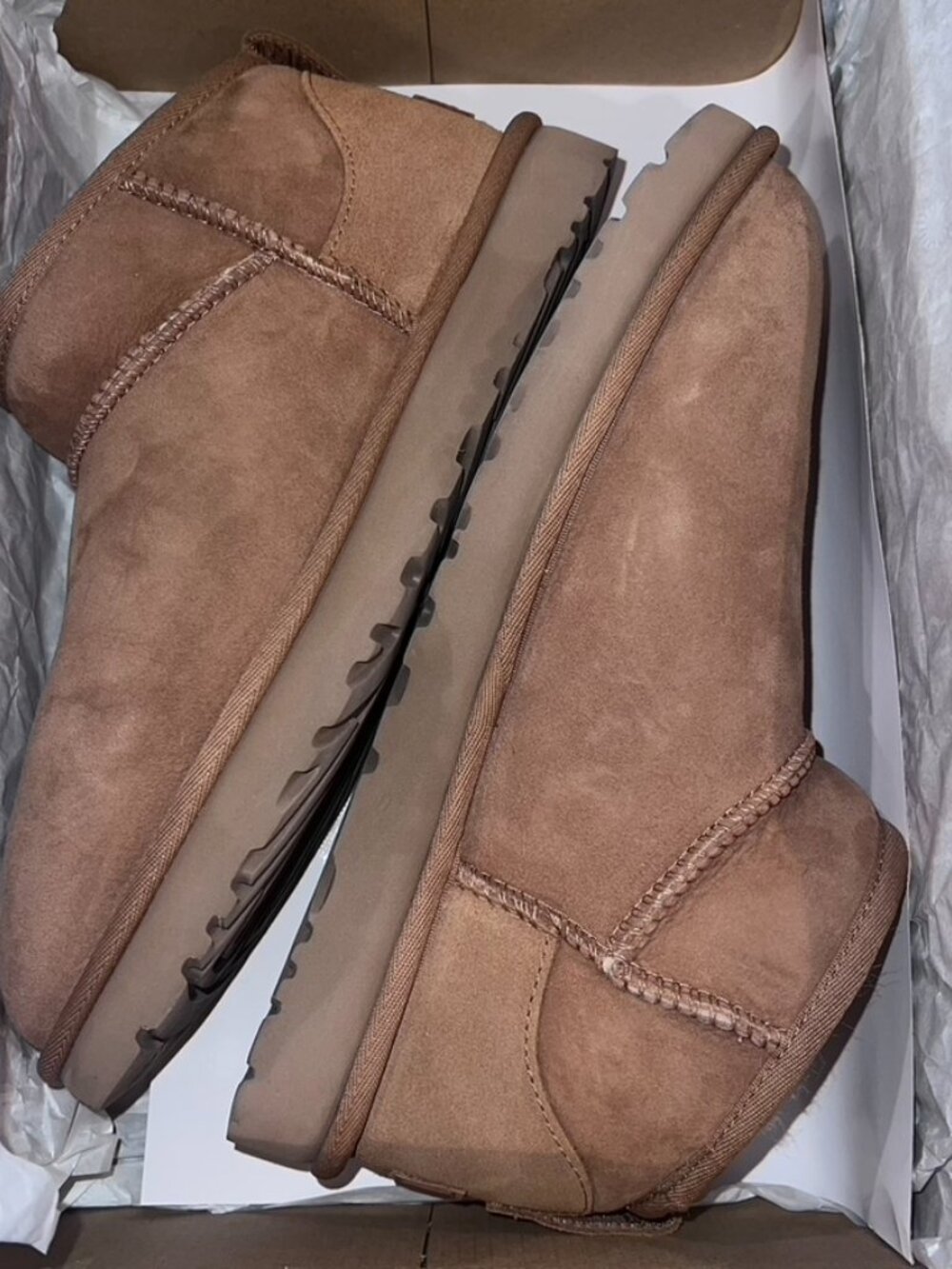 Ugg Classis Ultra Mini New With Box Size 10 - Picture 10 of 10